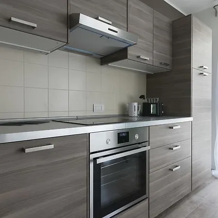 Italianway-poma Apartament *