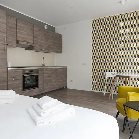 Italianway-poma Apartament
